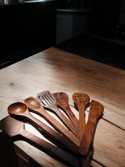 Elegant wooden cutlery set of - 6 pieces