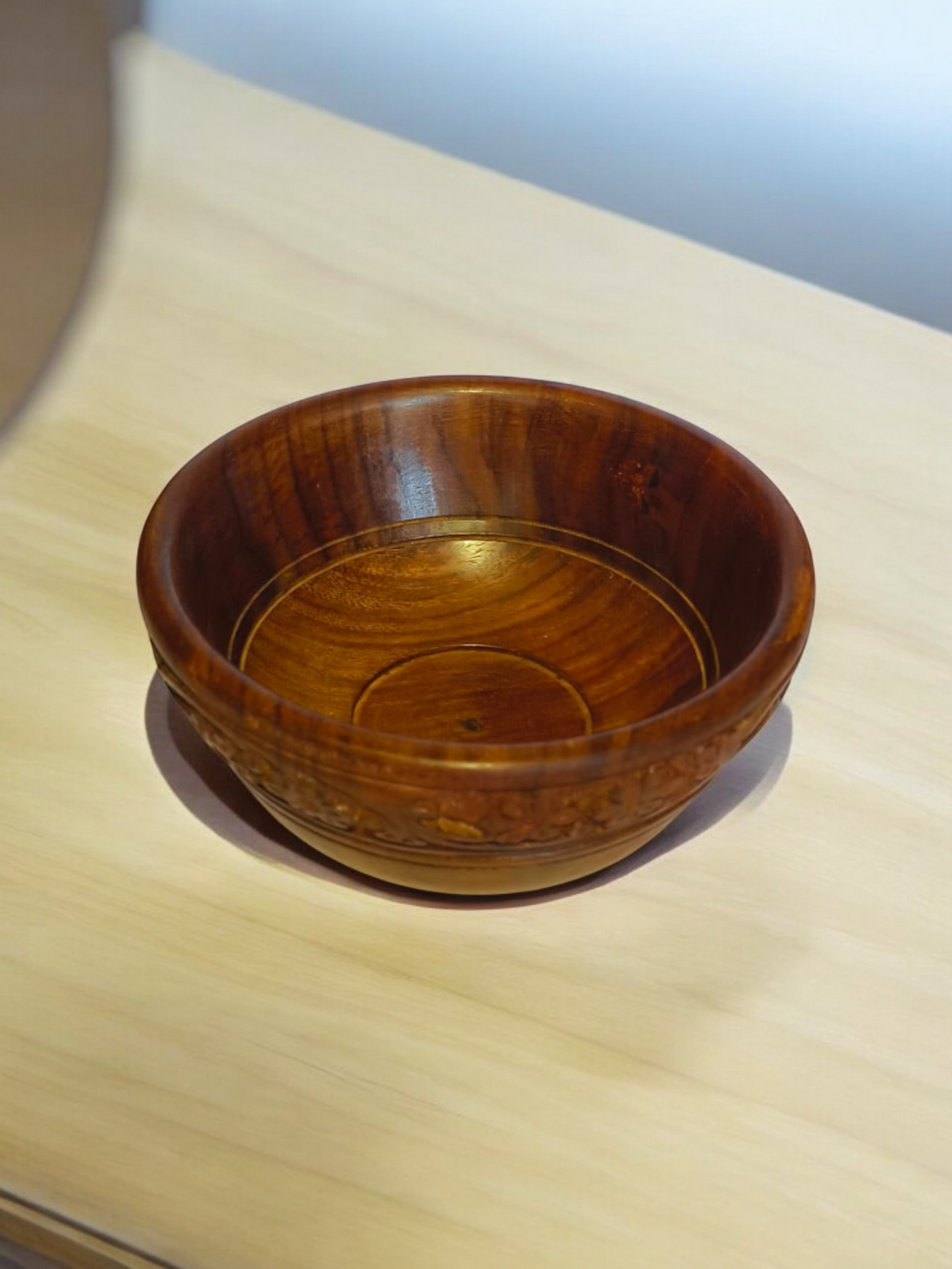 Heavy Serving bowl (set of 3) Made up of sheesham wood